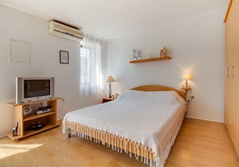 Apartments Jelena Вели-Лошинь Экстерьер фото